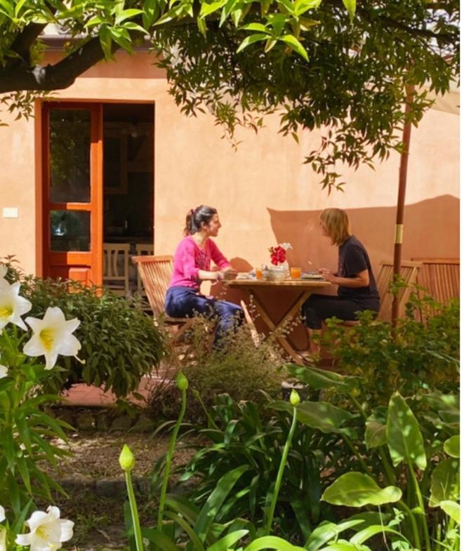 Oasi Ottocento Acomodação com café da manhã Quartu SantʼElena Exterior foto